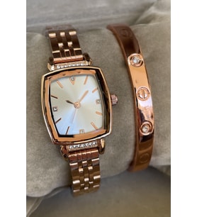 Cartier Bileklik Hediyeli Zirkon Taşl Rose Gold Renk Çelik Kadın Kol Saati Özel Kutusunda Gönderilecektir Anneye Ablaya Sevgiliye Hanima Ese Arkadasa Dogum Gunu Yıldonumu Hediyesi Anneye Kız Kardese Kisiye Ozel Hediye