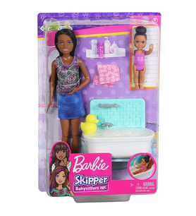 Barbie Bebek Bakıcılığı Oyun Seti FXH06