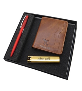 Signator D309 İsme Özel Set - Deri Kartlık + Çakmak  + Scrikss Kalem Seti  İsme Özel Hediyelik Set (Karışık)
