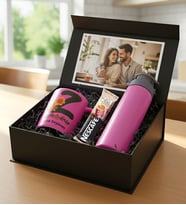 Kişiye Özel Fotoğraflı Pembe Kupa İsim Ve Baş Harf Yazılı & Cam Suluk Paket Nescafe Hediye Kutusu Sevgiliye Özel Fotoğraflı Hediye Kutusu