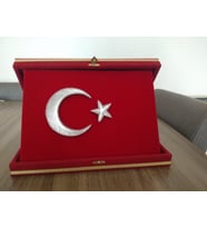 Kutulu filografi Türk Bayrağı