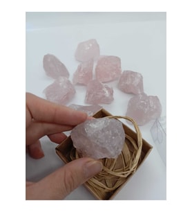 Doğal Pembe Kuvars Taşı Biblo, 40-60 Gr, Şık ve Enerji Dolu Tasarım