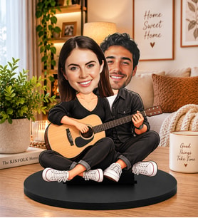 Kişiye Özel Fotoğraflı Gitar Çalan Çift Biblosu Müzik Temalı Karikatür Sevgiliye Romantik Hediye
