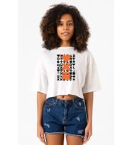 Love Death Robots Orange Beyaz Kırçıllı Kadın Crop Tshirt