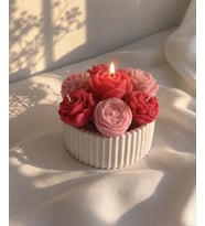 Mumelia Mini Çiçek Bahçesi - Doğal Soya Dekoratif Taştozu Tabak Mum - Pembe