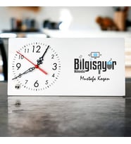 Bilgisayar Mühendisi Temalı Şık Masa Saati