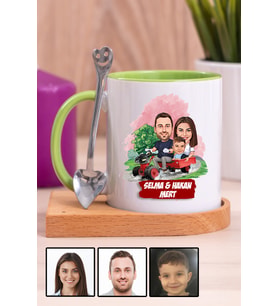 Üç Kişilik Aileye Özel Karikatürlü Ahşap Altlıklı Yeşil Kupa Bardak
