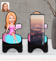 BK Gift Kişiye Özel Kadın Doğum Günü Karikatürlü Ahşap Biblo Telefon Standı-2