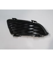 MAZDA 6- SD- 03/06; SİS LAMBA KAPAĞI SAĞ SİS DELİKSİZ SİYAH (TW)