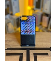 iPhone 6 / 7 / 8 Uyumlu Piksel Desenli ve Deri Detaylı Premium Stil Kılıf (Siyah)