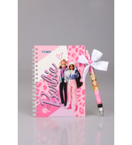 "DEKOMUS CEP DEFTERİ HEDİYELİ" YENİ SEZON LİSANSLI BARBIE ÇİZGİLİ NOT DEFTERİ / BLOKNOT VE FİYONKLU UÇLU KALEM 0.7 MM 2'LİSİ