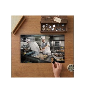 Mutfakta Aşçılar Tasarımı 240 parça Ahşap Puzzle Ahşap Kutuda MP00721