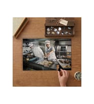 Mutfakta Aşçılar Tasarımı 240 parça Ahşap Puzzle Ahşap Kutuda MP00721