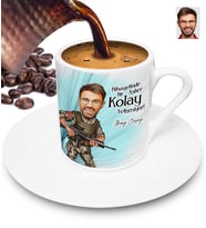 Nihayetinde Asker Kolay Yetişmiyor Kişiye Özel Karikatürlü Türk Kahvesi Fincanı (Beyaz)