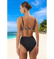 Tasarım Bikini Takımı Şık Detaylı Premium Kalite Esnek Kumaş UV Korumalı Su Sporları İçin