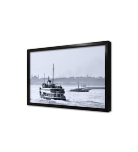 Siyah Beyaz Vapur Çerçeveli Cam Tablo