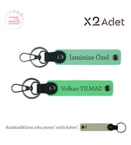 Öğretmene Şık Jest, İsim Yazılı 2’li Anahtarlık Seti, Yeşil-Fıstık Yeşil-Sütlü Kahve