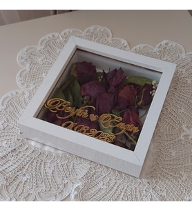 20x20x5 cm İsimli Anı Çerçevesi! Yeni Moda Çiçek Anı Çerçevesi!