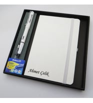 Signator® Codex  N317 Kişiye Özel Defterli Set - İsme Özel Beyaz Dolma Kalem + İsme Özel Beyaz Defter + Yedek Kartuş İsme Özel Kutusunda Hediyelik Set (Karışık)