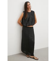 Flowy Pleated Maxi Etek