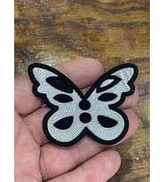6X4 CM GÜMÜŞ SİMLİ KELEBEK APLİKE ÜTÜ İLE YAPIŞIR DİKİŞ AKSESUARI