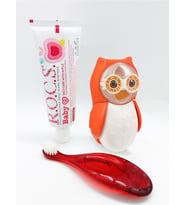 R.O.C.S. Baby Owl Bakım Seti - Bebek Diş Macunu + Diş Fırçası + Flipper Baykuş Saklama Kabı