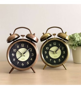 Yuvarlak Metal Çalar Saat 10 cm - Pilli Işıklı Fosforlu