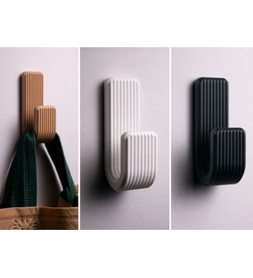 Modern Çizgili Dekoratif Duvar Askısı – Minimalist Tasarım