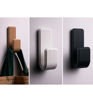 Modern Çizgili Dekoratif Duvar Askısı – Minimalist Tasarım