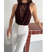 Yıldız Kadın Dantel Detaylı Derin Dekolte Body Şık Kolsuz Yazlık Bodysuit - Kahvrenegi