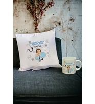 Nöroloji Uzmanı Kupa Bardak ve Yastık Set (Beyaz)