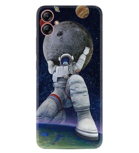 Samsung Galaxy A05 Kılıf Silikon Desen Özel Seri Astronot ve Dünya 1759