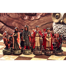 Camelot Satranç Takımı (Şah 8 cm) – Kral Arthur, Merlin ve Efsanevi Şövalyelerin Büyülü Dünyası (Sadece Figür)