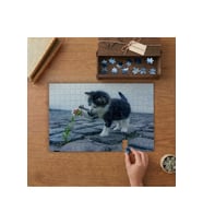 Çiçek ile Oynayan Yavru Kedi Tasarımı 240 parça Ahşap Puzzle Ahşap Kutuda MP04968