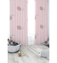 TEKSTİLNET PEMBE ZEMİN ÇİLEK DESEN BEBEK ODASI BASKILI FON PERDE