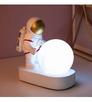 Astronot Dekoratif Ay Işığı Lamba (Sarı)