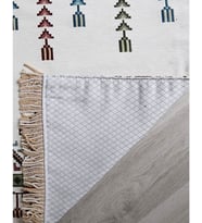Hediyelik Seccade Tesbih Seti – Kadife Kilim Desen, Kristal Tesbih ve Özel Kutulu Lüks Hediye (Beyaz)