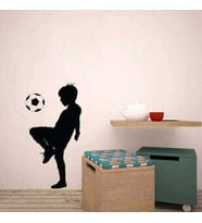 Futbol Topuyla Oynayan Erkek Çocuk Silüeti Dekoratif Çocuk Odası Duvar Sticker, Çıkartma