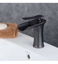 FKN Şelale Kısa Siyah Lavabo Bataryası