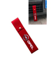 Opel Uyumlu Logolu Çıt Çıtlı Tampon Dili & Çeki İpi - Şık ve Dayanıklı Araç Aksesuarı (Kırmızı)