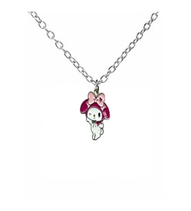 Göz Kırpan Kuromi Figürlü Pembe Kolye – 60 cm Zincirli Sevimli Anime Karakter Takı (Gümüş)