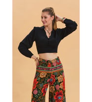 Gömlek Yaka Düğme Detaylı Crop Bluz (Siyah)