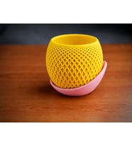 3D Baskı Küre Saksı - Kafes Dokulu İki Parçalı Dekoratif Saksı - Sarı-Pembe