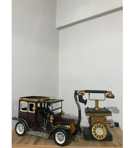 DEKORATİF METAL ARABA + DEKORATİF METAL TELEFON KUMBARALI