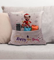 BK Gift Kişiye Özel Yılbaşı Karikatür Tasarımlı Organizer Kumanda ve Atıştırmalık Cepli Pembe Kırlent Yastık- 8, Yılbaşı Hediyesi, Yeni Yıl Hediyeleri