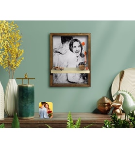 BK Home Sevgililer Fotoğraflı Doğal Masif Ahşap Çerçeveli Karakalem Tasarımlı Tablo Duvar Rafı-1