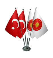 Masa Üstü Cumhurbaşkanlığı Forsu Bayrağı Türk Bayrağı Dörtlü Krom Direk Masa Bayrak Seti
