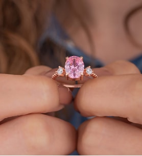 925 Ayar Gümüş Pembe Taşlı Nokta Kollu Yüzük