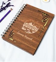Kişiye Özel İstanbul Desenli Ahşap Kapaklı Defter - Ajanda - İsme Özel - A5 60 Yaprak (120 SAYFA) Hediyelik (Gold)