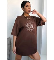 Unisex Woman one line Baskılı T-shirt (Kahverengi)